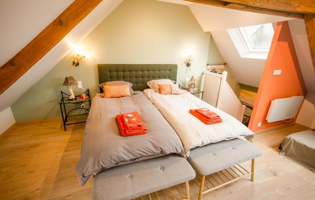 La Petite Maison près de l'Eglise Meillac Esterno foto