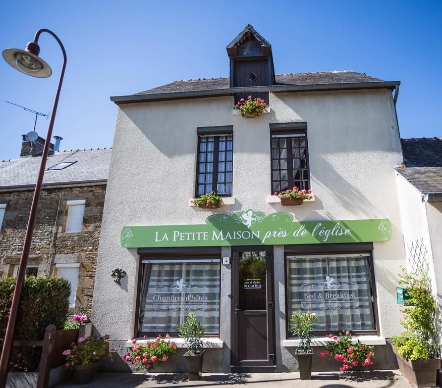 La Petite Maison près de l'Eglise Meillac Esterno foto